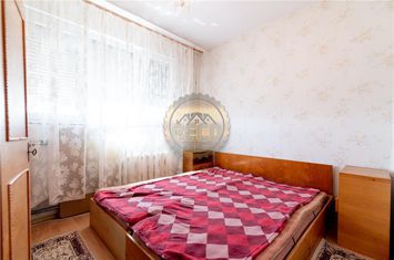 Apartament 3 camere de vanzare ROGERIUS - Bihor anunturi imobiliare Bihor