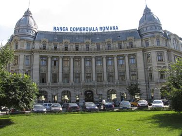 BCR a realizat un profit trimestrial îmbunătăţit consolidându-şi cota de piaţă în Trimestrul 1 din 2011, într-un context economic dificil