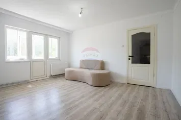 Apartament renovat 2 camere – Mircea cel Bătran anunturi imobiliare Iasi