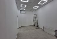 148.000 €, Spațiu comercial