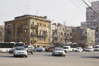 Cu cât a scăzut preţul apartamentelor vechi în 2010?