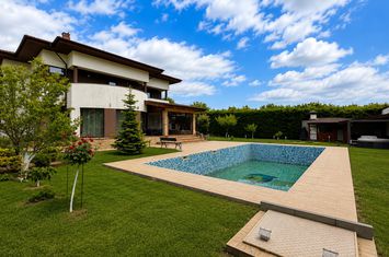 Foto 3 VILĂ INDIVIDUALĂ CU PISCINĂ 1.027 MP TEREN CLINCENI anunturi imobiliare Clinceni