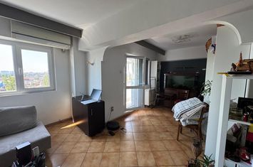 Vanzare apartament decomandat 4 camere loc de parcare Crangasi piata metrou anunturi imobiliare Bucuresti