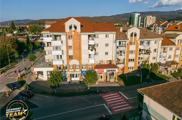 Apartament 18 camere de vanzare CENTRAL - Covasna anunturi imobiliare Covasna