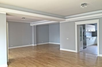 Vila 6 dormitoare | complex  rezidential cu teren de tenis | Iancu Nicolae anunturi imobiliare Bucuresti