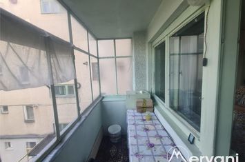 Apartament 2 camere de vanzare CENTRU - Prahova anunturi imobiliare Prahova