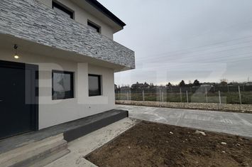 Vilă - 4 camere de vanzare RAZVAD - Dambovita anunturi imobiliare Dambovita