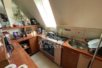 Apartament cu 4 camere decomandat, 106 mp, Calea Torontalului anunturi imobiliare Timis