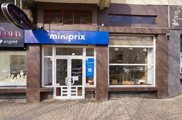 Spațiu comercial de 140mp de închiriat în zona Ultracentral anunturi imobiliare Iasi