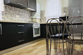 Apartament 2 camere de inchiriat TRACTORUL - Brasov anunturi imobiliare Brasov