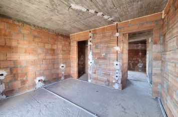 Vilă - 4 camere de vanzare CLUJ-NAPOCA - Cluj anunturi imobiliare Cluj