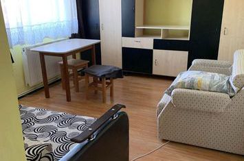 Garsoniera, cu centrala proprie, mobilata, etajul 2, cartier Gruia anunturi imobiliare Cluj