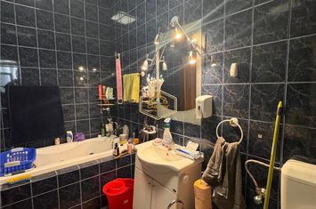 Casă - 8 camere de vanzare CENTRAL - Satu Mare anunturi imobiliare Satu Mare