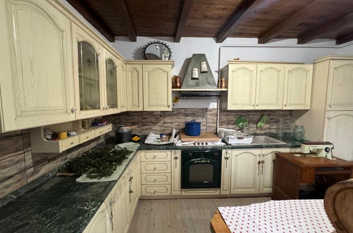 Casă - 4 camere de vanzare RADAUTI - Suceava anunturi imobiliare Suceava