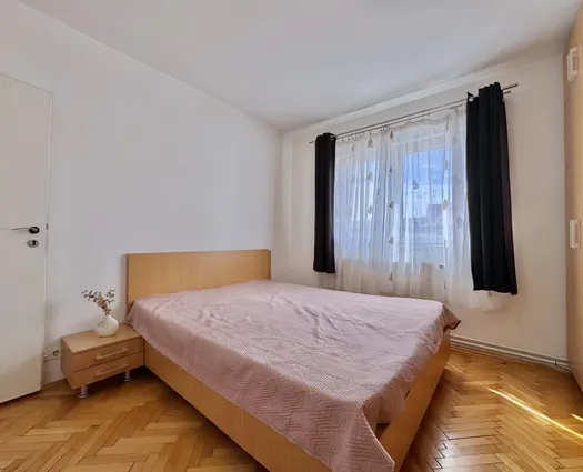 Apartament 3 camere Strand, 64 mp