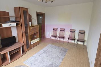 Apartament cu 3 camere de vanzare in Campina, central anunturi imobiliare Prahova