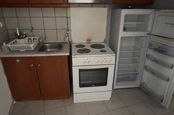Apartament mobilat 45 mp, parter — centrul Drama anunturi imobiliare Grecia