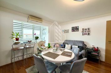 Apartament 3 camere, centrala proprie, Semidecomandat, Sagului anunturi imobiliare Timis