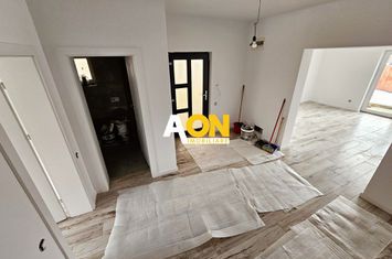 1/2 Duplex finisat 90%, 4 camere, 317 mp teren, zona Centru anunturi imobiliare Alba