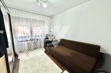 Apartament 3 camere de vanzare VASILE AARON - Sibiu anunturi imobiliare Sibiu
