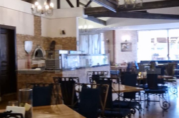 Spațiu comercial de vanzare TARGOVISTE - Dambovita anunturi imobiliare Dambovita