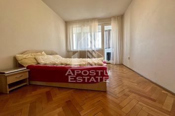 Apartament cu 3 camere, bloc cu lift, zona Sagului anunturi imobiliare Timis