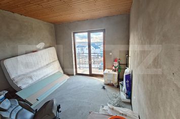 Vilă - 6 camere de vanzare CHINTENI - Cluj anunturi imobiliare Cluj