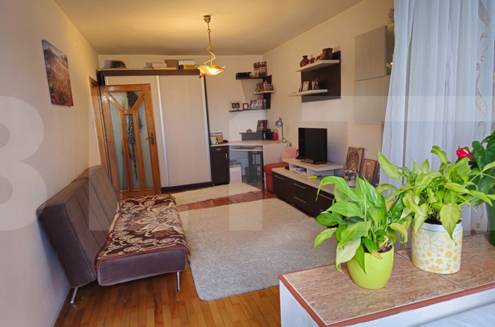 Apartament 3 camere de vanzare COMPLEX STUDENTESC - Timis anunturi imobiliare Timis