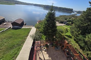 Vanzare apartament Snagov, teren, ponton, lac anunturi imobiliare Bucuresti