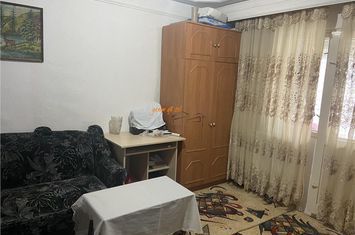 Apartament 3 camere de vanzare NORD-EST - Vrancea anunturi imobiliare Vrancea