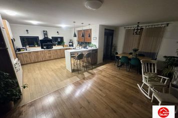 Casă - 3 camere de vanzare UNIRII - Mures anunturi imobiliare Mures