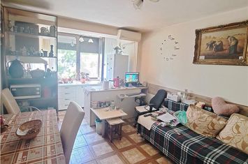 Apartament 3 camere de vanzare CENTRAL - Timis anunturi imobiliare Timis