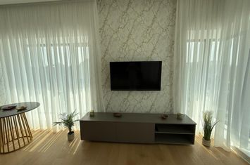 Apartament 4 camere de vanzare BARBU VACARESCU - Bucuresti anunturi imobiliare Bucuresti