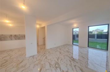 Vilă - 5 camere de vanzare EXTERIOR EST - Brasov anunturi imobiliare Brasov