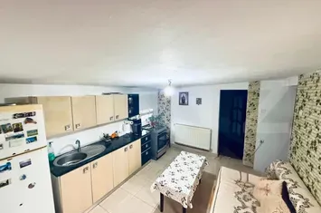 Casă - 4 camere de vanzare TARGOVISTE - Dambovita anunturi imobiliare Dambovita