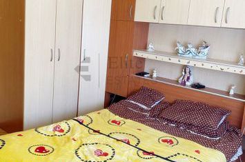 Apartament 3 camere de vanzare | Zona Piata Rogerius anunturi imobiliare Bihor