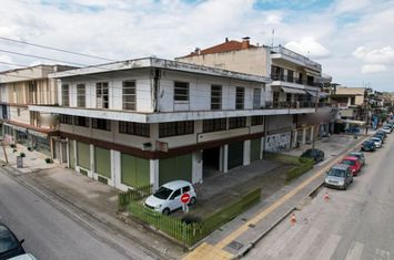 Spațiu comercial colț 291 mp în centrul Drama anunturi imobiliare Grecia