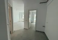 350 €, Garsonieră