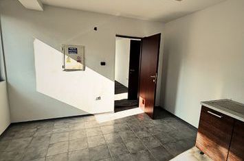 Spațiu comercial de inchiriat SARARIE - Iasi anunturi imobiliare Iasi
