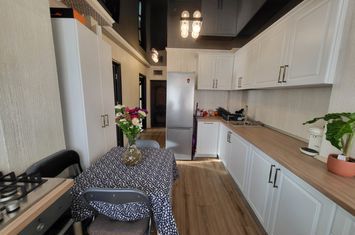 Apartament 2 camere de vanzare 9 MAI - Gorj anunturi imobiliare Gorj