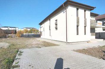 Casă - 4 camere de vanzare SIBIU - Sibiu anunturi imobiliare Sibiu