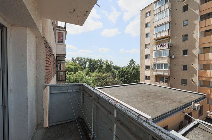 Apartament 2 Camere – Micalaca, Zona 300, Malul Mureșului - COMISION 0 anunturi imobiliare Arad