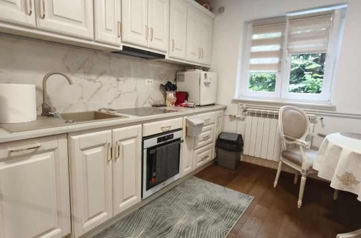 Apartament 3 camere de vanzare RADAUTI - Suceava anunturi imobiliare Suceava