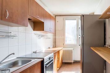 Apartament 4 camere de vanzare DANCAS - Iasi anunturi imobiliare Iasi