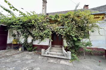 Casă - 3 camere de vanzare SANPETRU - Brasov anunturi imobiliare Brasov