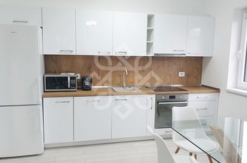 Apartament 3 camere de inchiriat Prima Nufarul Oradea anunturi imobiliare Bihor