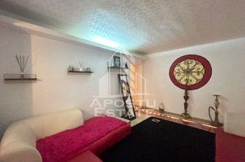 Apartament cu 3 camere, semidecomandat, centrala, zona Take Ionescu anunturi imobiliare Timis