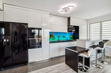 Apartament 4 camere de vanzare TOMIS PLUS - Constanta anunturi imobiliare Constanta