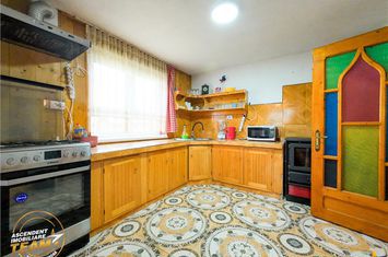 Vilă - 6 camere de vanzare EXTERIOR SUD - Covasna anunturi imobiliare Covasna