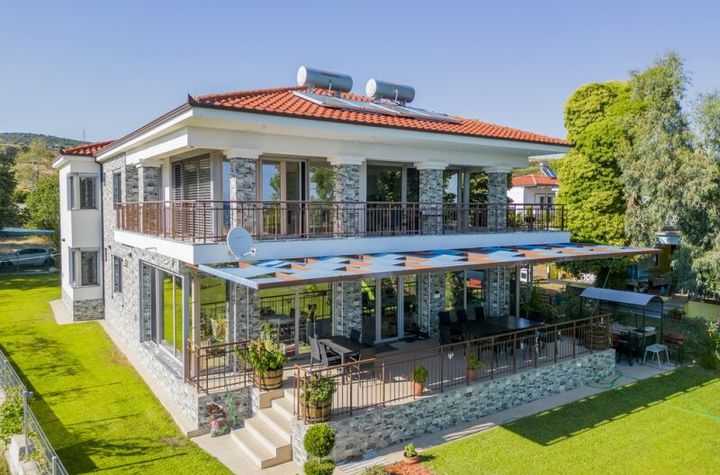 Vilă nouă 364 mp la 30 m de mare, Akti Nea Kerdyllia anunturi imobiliare Grecia